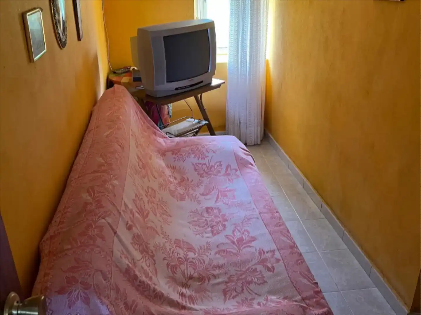 Habitación de Casa adosada en venta en Coaña con Amueblado