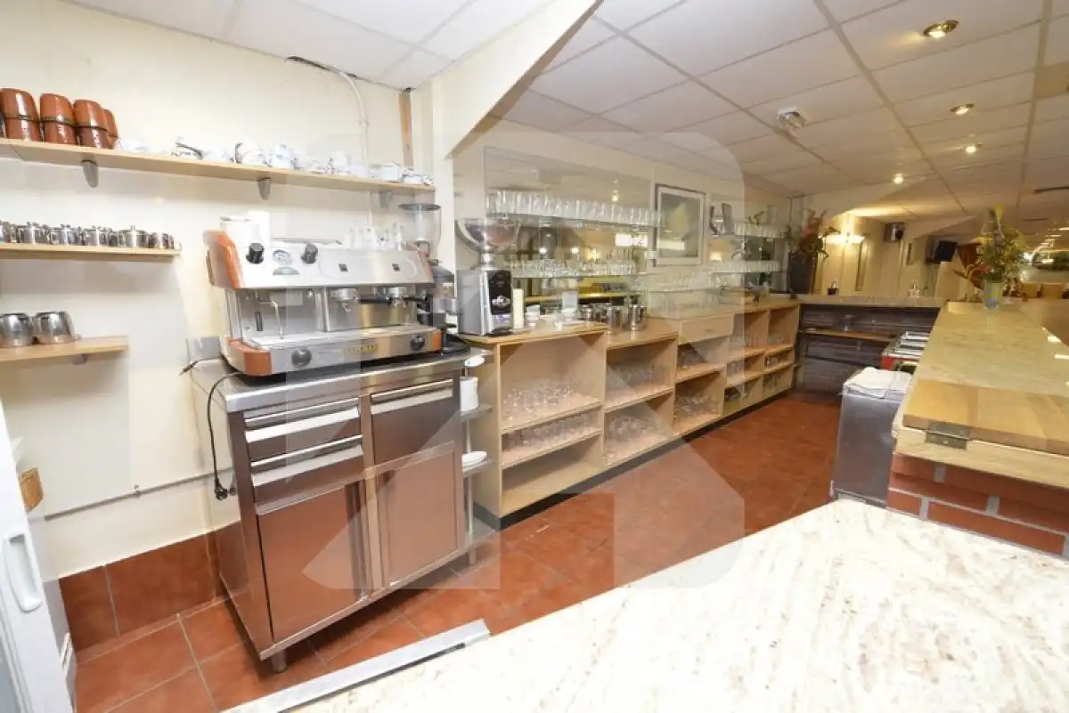 Cocina de Local en venta en Fabero con Aire acondicionado