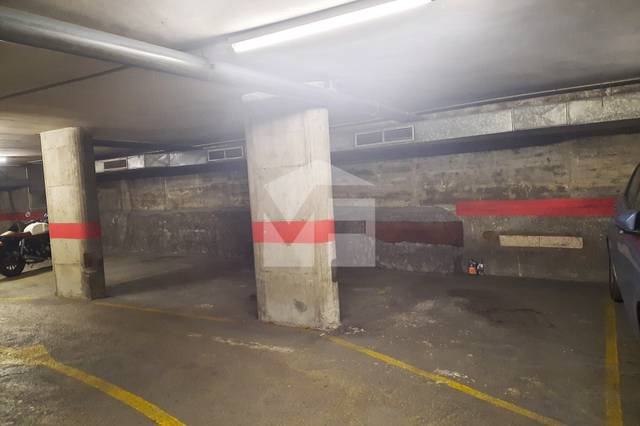 Garaje en Venta en Vila de Gràcia