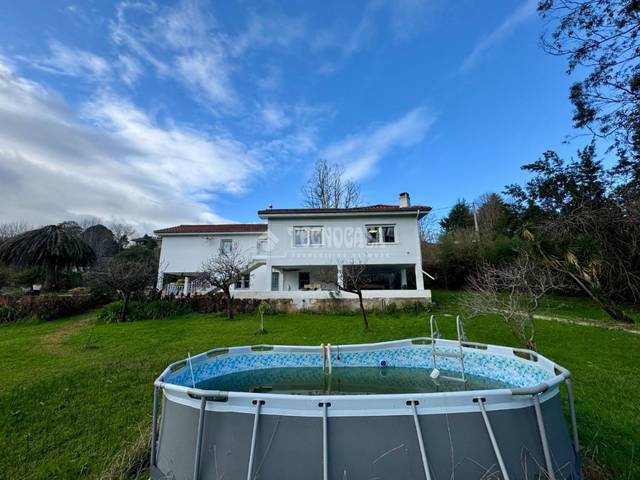 Casa-chalet en Venta en Mogro