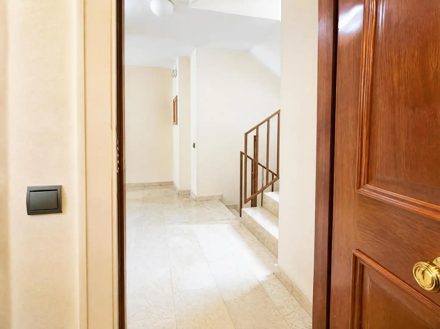 Bajo con piscina en venta en MILENA JESENSKA, imagen 21