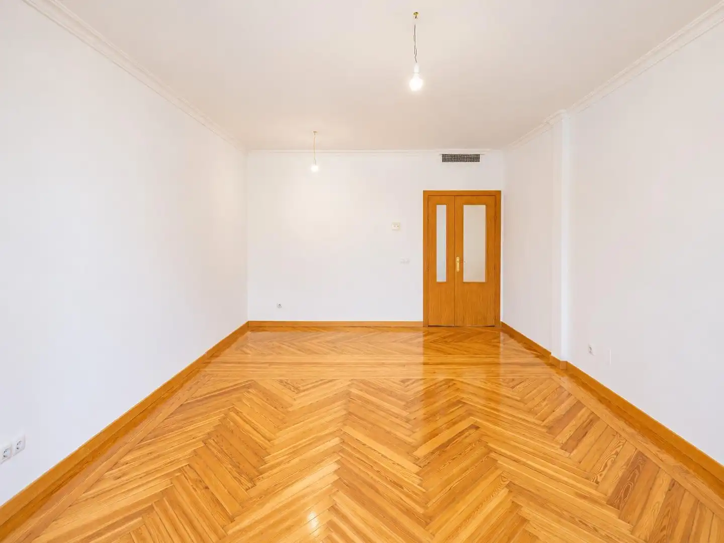 Flat for rent in Madrid  with Air Conditioner, Heating and Parquet flooring