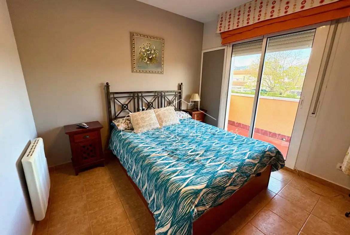 Habitación de Casa adosada en venta en Mont-roig del Camp con Aire acondicionado, Calefacción y Terraza