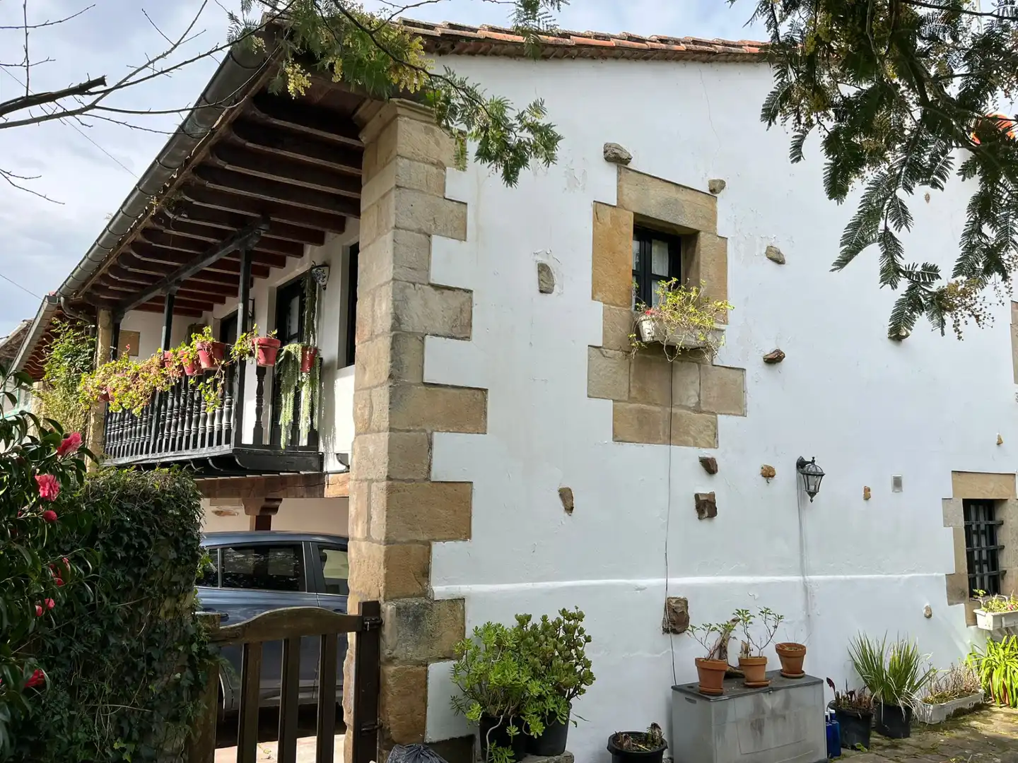 Vista exterior de Casa adosada en venda en Piélagos amb Calefacció, Jardí privat i Parquet