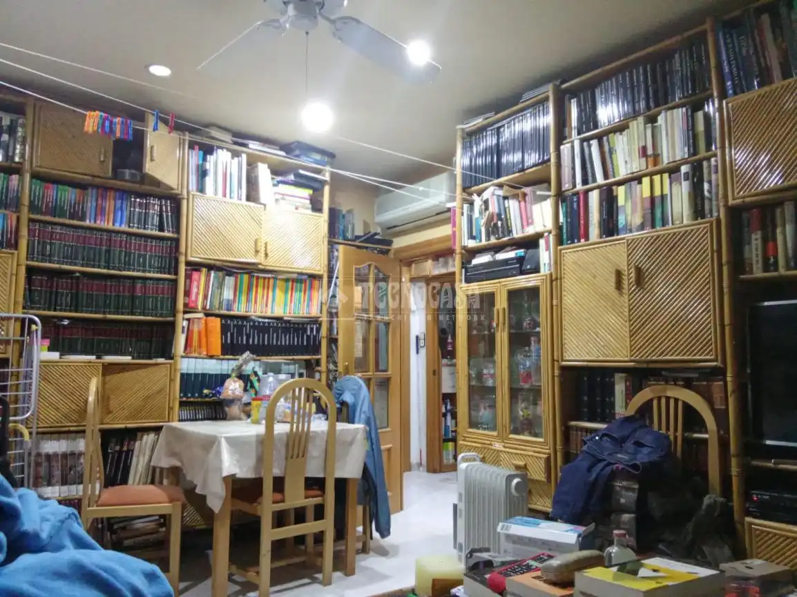 Flat for sale in Zaragoza  with Air Conditioner, Heating and Alarm