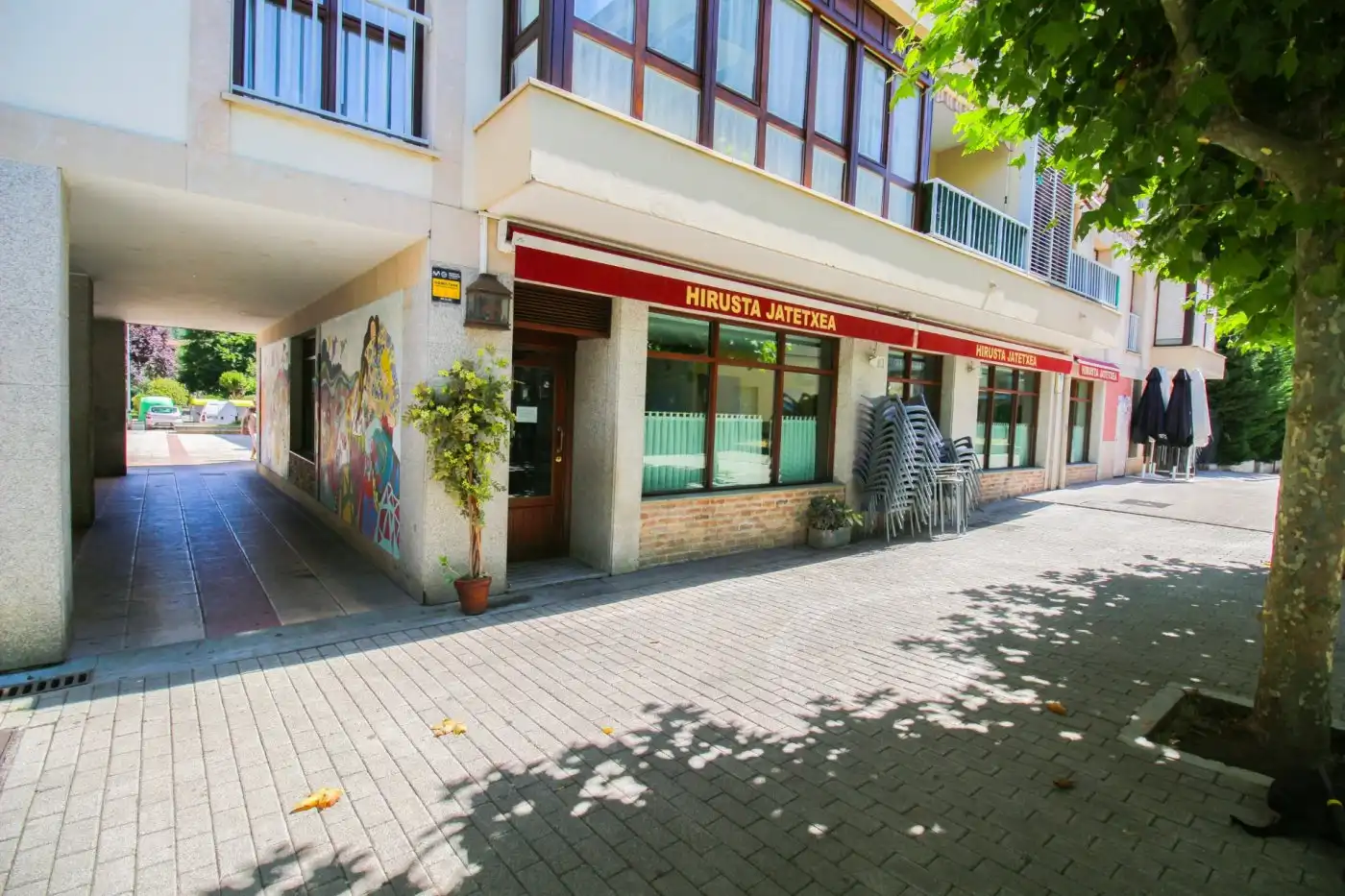 Commercial properties for sale in Aretxabaleta  with Air Conditioner and Furnished