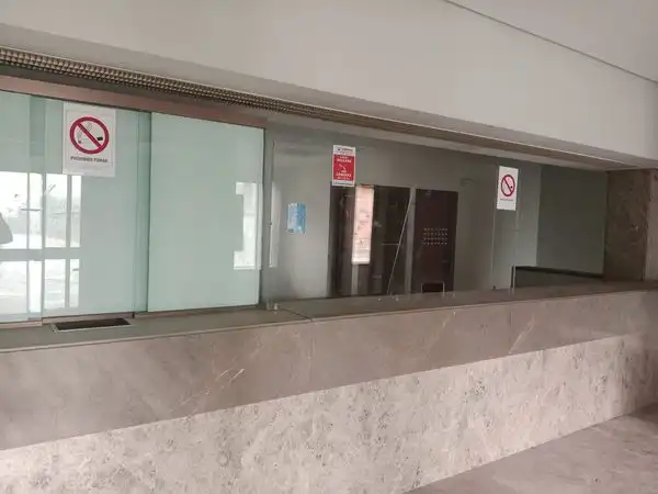Gewerbefläche zum Verkauf in Avenida Juan Carlos I 28, imagen 7