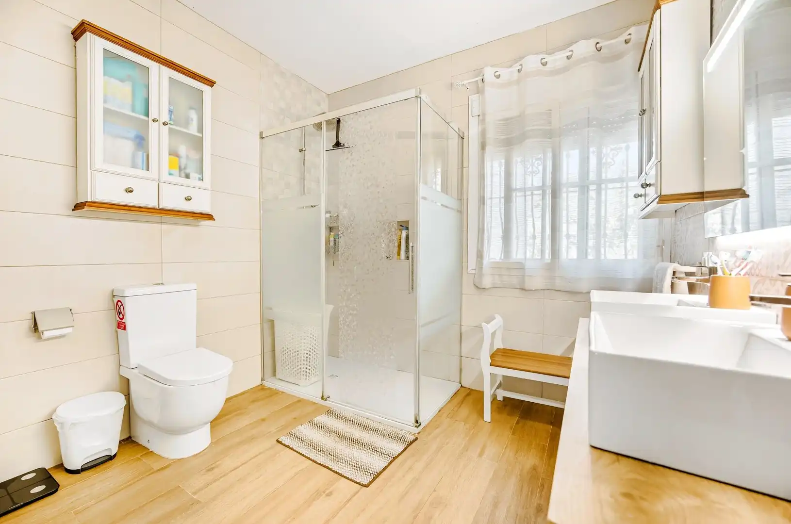 Baño de Casa o chalet en venta en Chiclana de la Frontera con Jardín privado, Terraza y Trastero