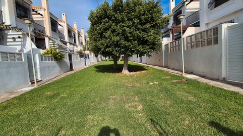 Foto 3 de Casa adosada en venta en Calle Isla de la Toja, El Puerto, Almería