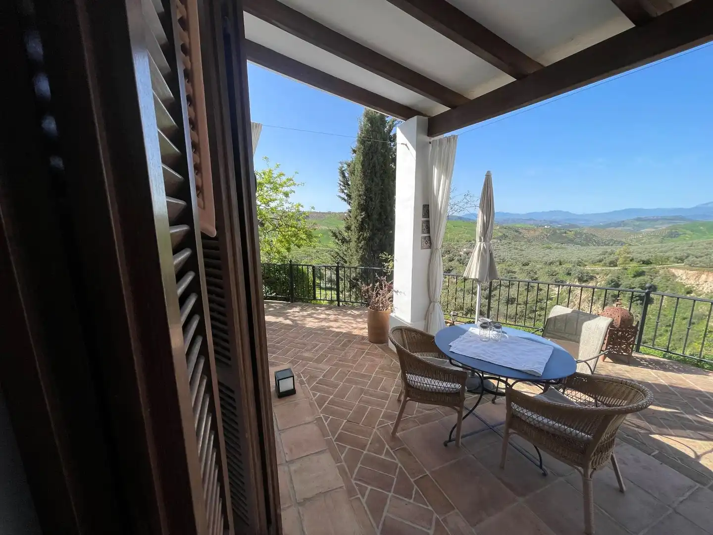 Terrasse von Country house zum Verkauf in Villanueva de la Concepción mit Klimaanlage, Heizung und Privatgarten