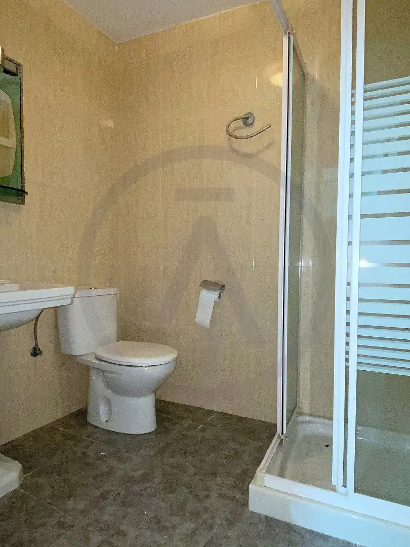 Bany de Casa o xalet en venda en Terrassa amb Calefacció, Terrassa i Traster