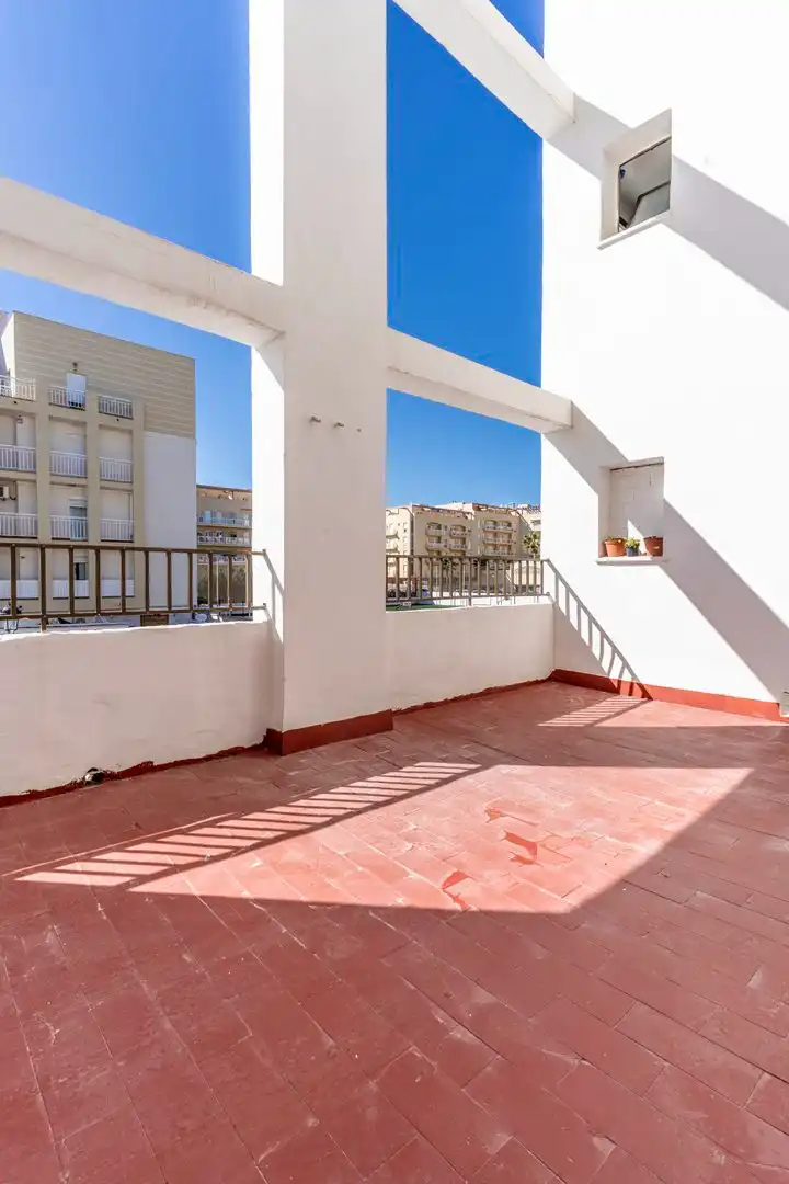 Vista exterior de Apartamento en venta en Manilva con Terraza