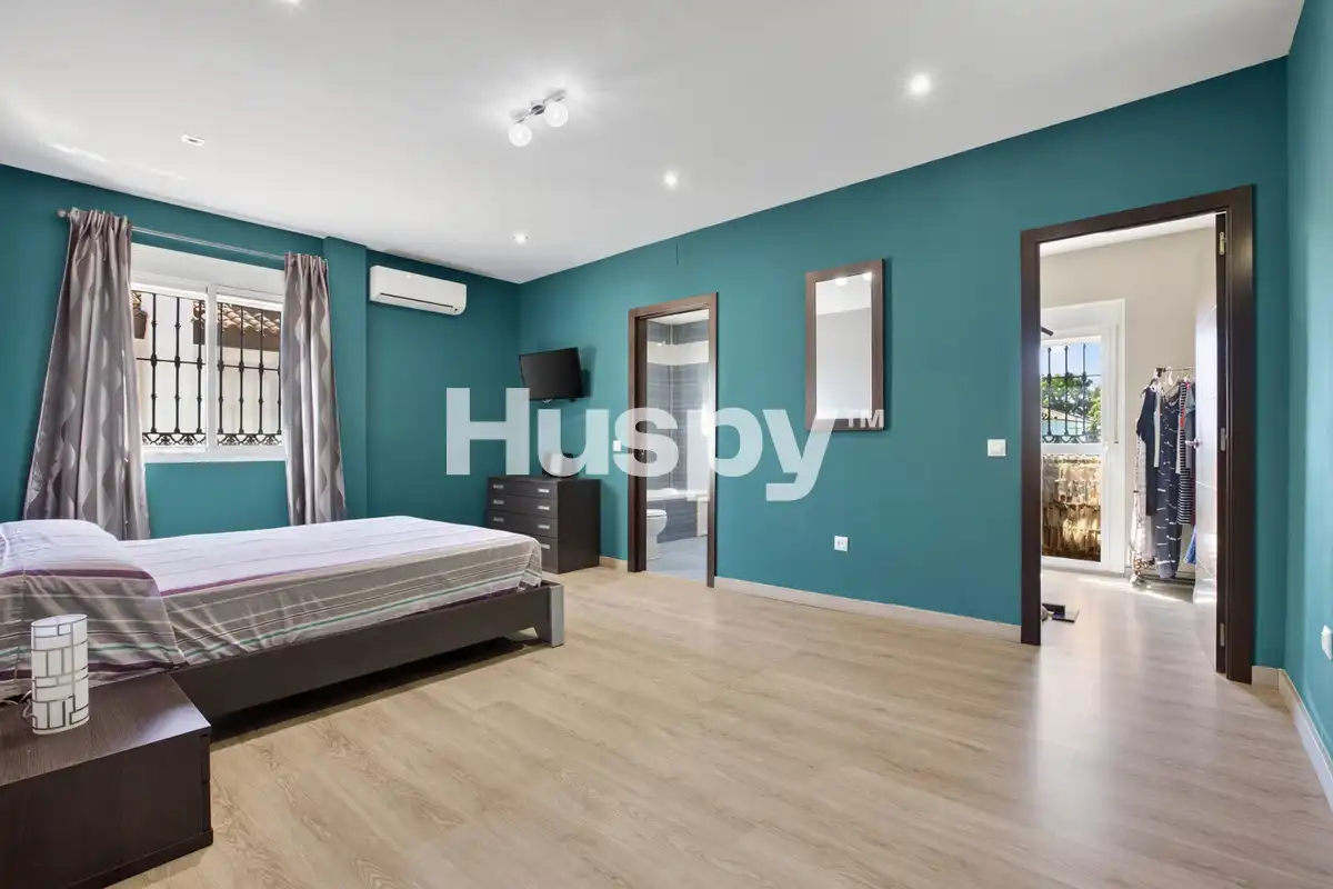 Chalet con balcón en venta en Calle Torre del Oro, imagen 16
