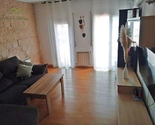 Sala d'estar de Dúplex en venda en Vilafranca del Penedès amb Aire condicionat i Terrassa