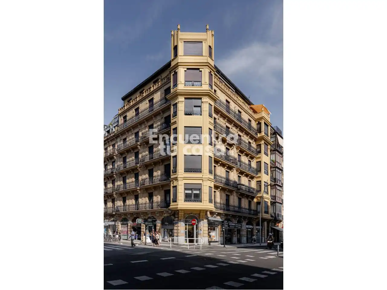 Vista exterior de Local de lloguer en Donostia - San Sebastián  amb Alarma