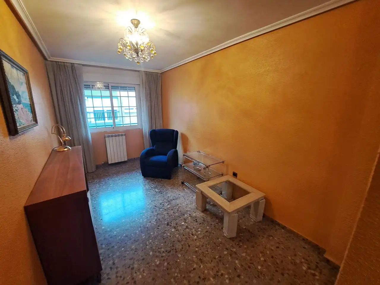 Living room of Flat for sale in Zaragoza  with Heating, Terrace and Storage room