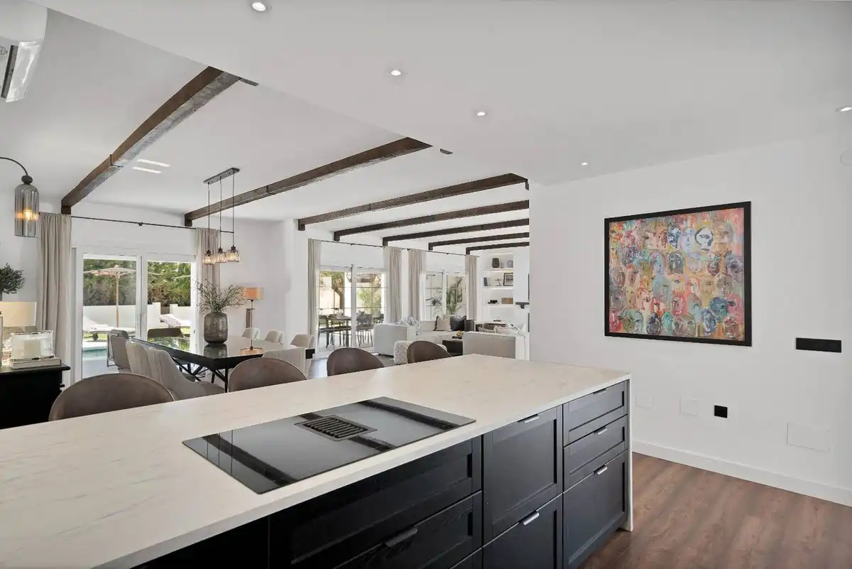 Cocina de Casa o chalet de alquiler en Estepona con Aire acondicionado, Jardín privado y Terraza