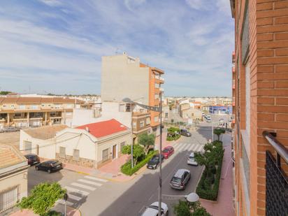 Außenansicht von Wohnung zum verkauf in Callosa de Segura mit Balkon