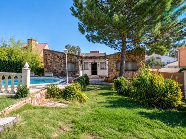 Villa avec piscine à vendre à Calle Río Sil