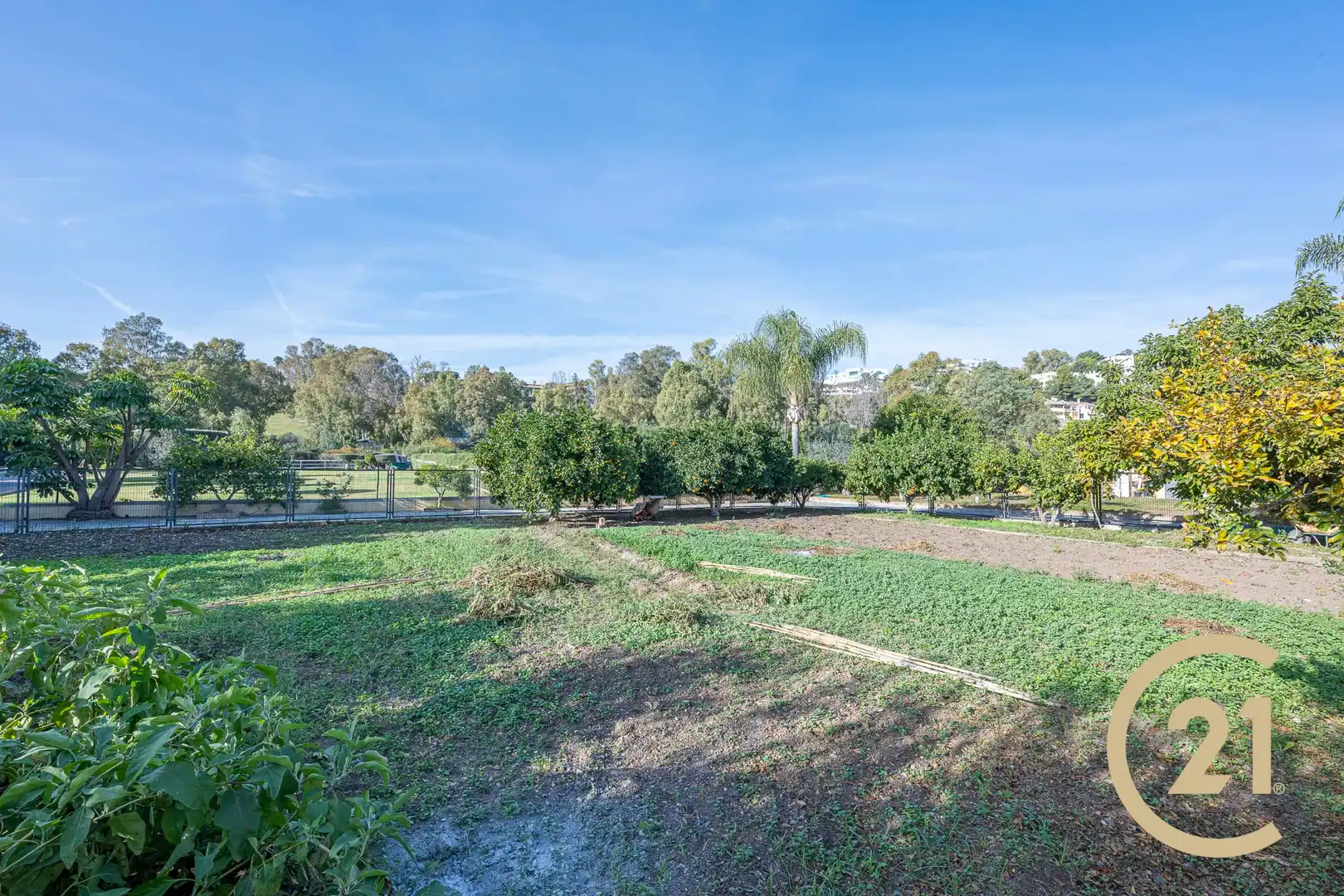 Jardín de Casa adosada en venta en Benahavís con Aire acondicionado, Jardín privado y Terraza