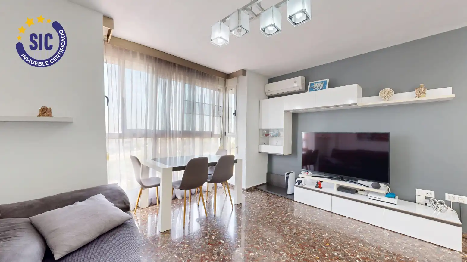 Sala d'estar de Pis en venda en Camí Reial 