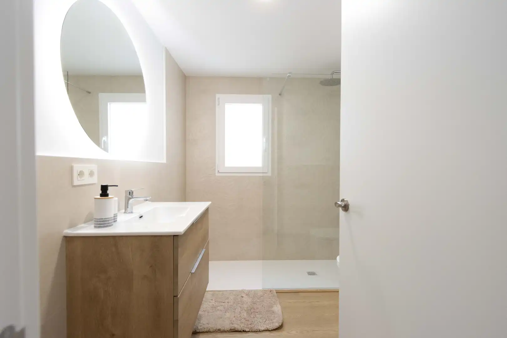 Wohnung zur Miete in Avenida Hermanos Bou, imagen 2