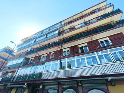 Exterior view of Flat for sale in Valladolid Capital  with Terrace and Balcony