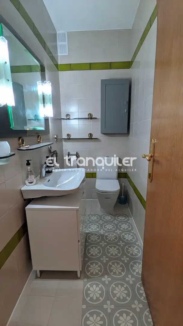Badezimmer von Wohnung zum Verkauf in Madrid mit Klimaanlage, Parkett und Terrasse