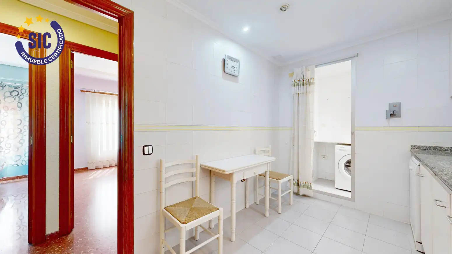 Bedroom of Flat for sale in Torrent  with Balcony