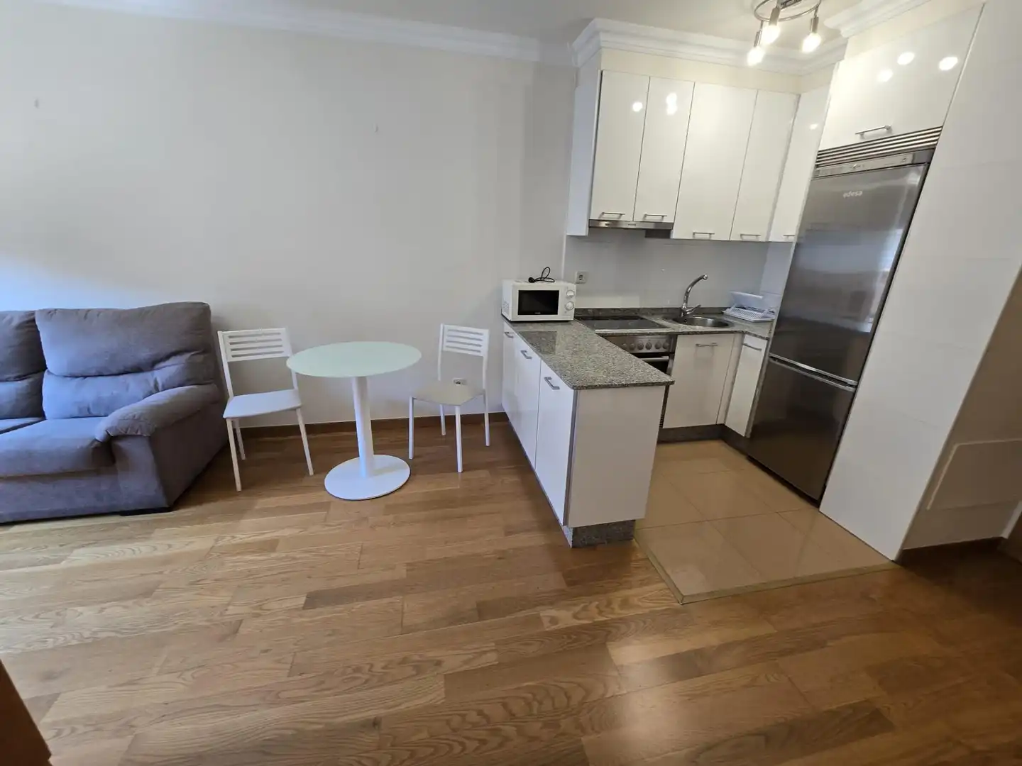 Apartament de lloguer a Avenida Castrelos, As Travesas - Balaídos