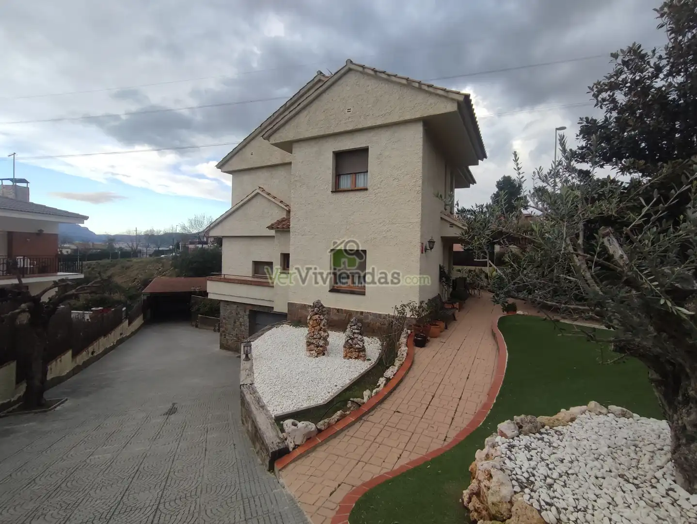 Vista exterior de Casa o xalet en venda en Abrera amb Aire condicionat, Calefacció i Jardí privat