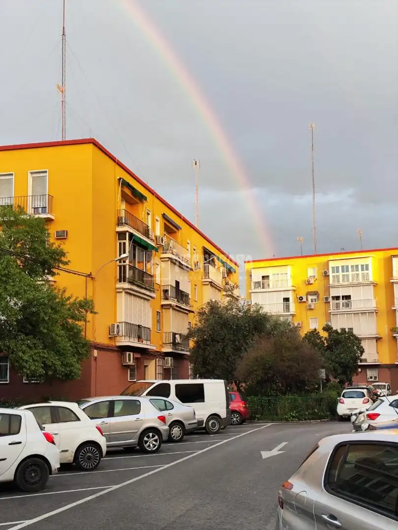 Vista exterior de Pis en venda en Sevilla