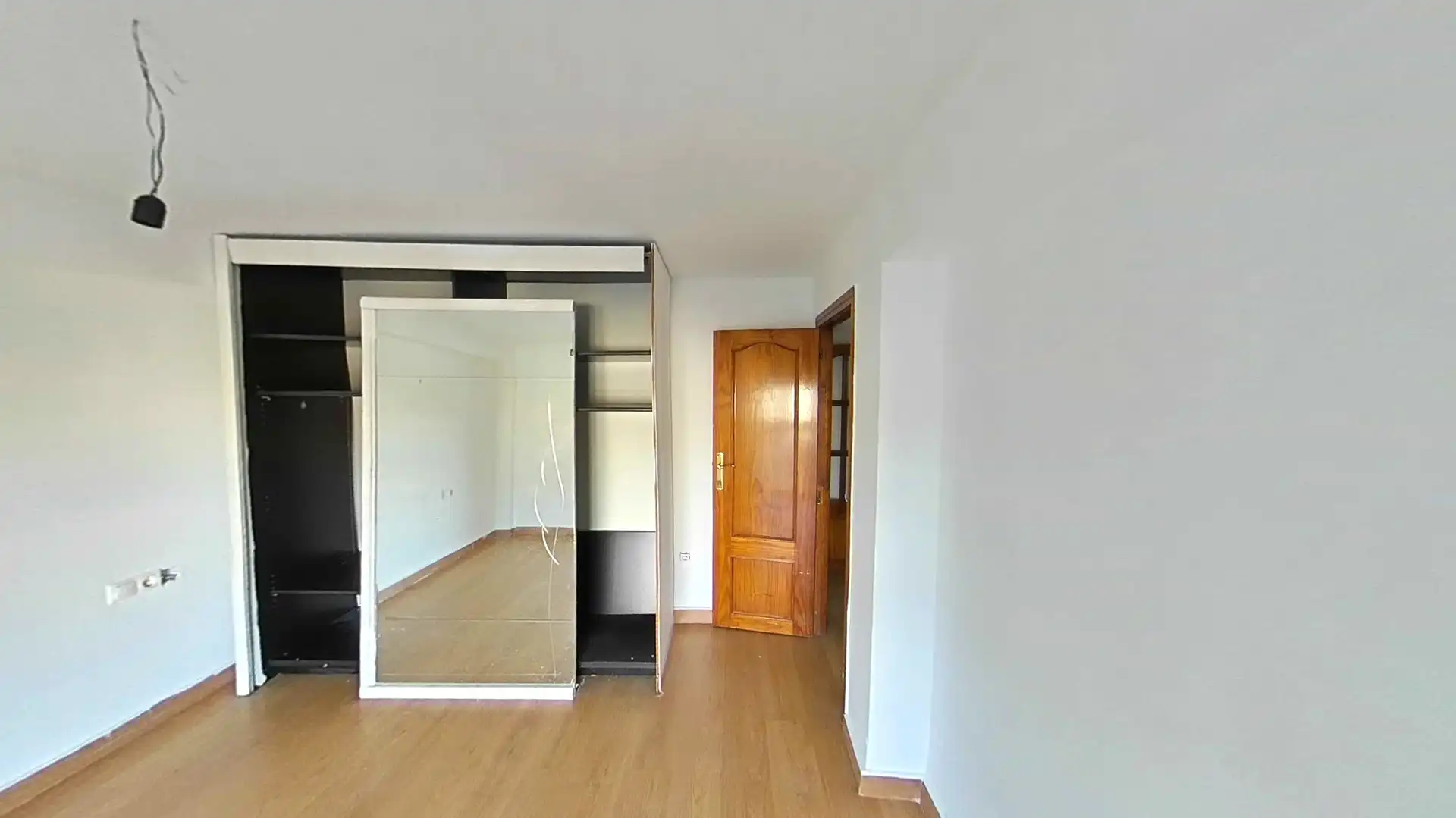 Bedroom of Flat for sale in Córdoba  with Parquet flooring