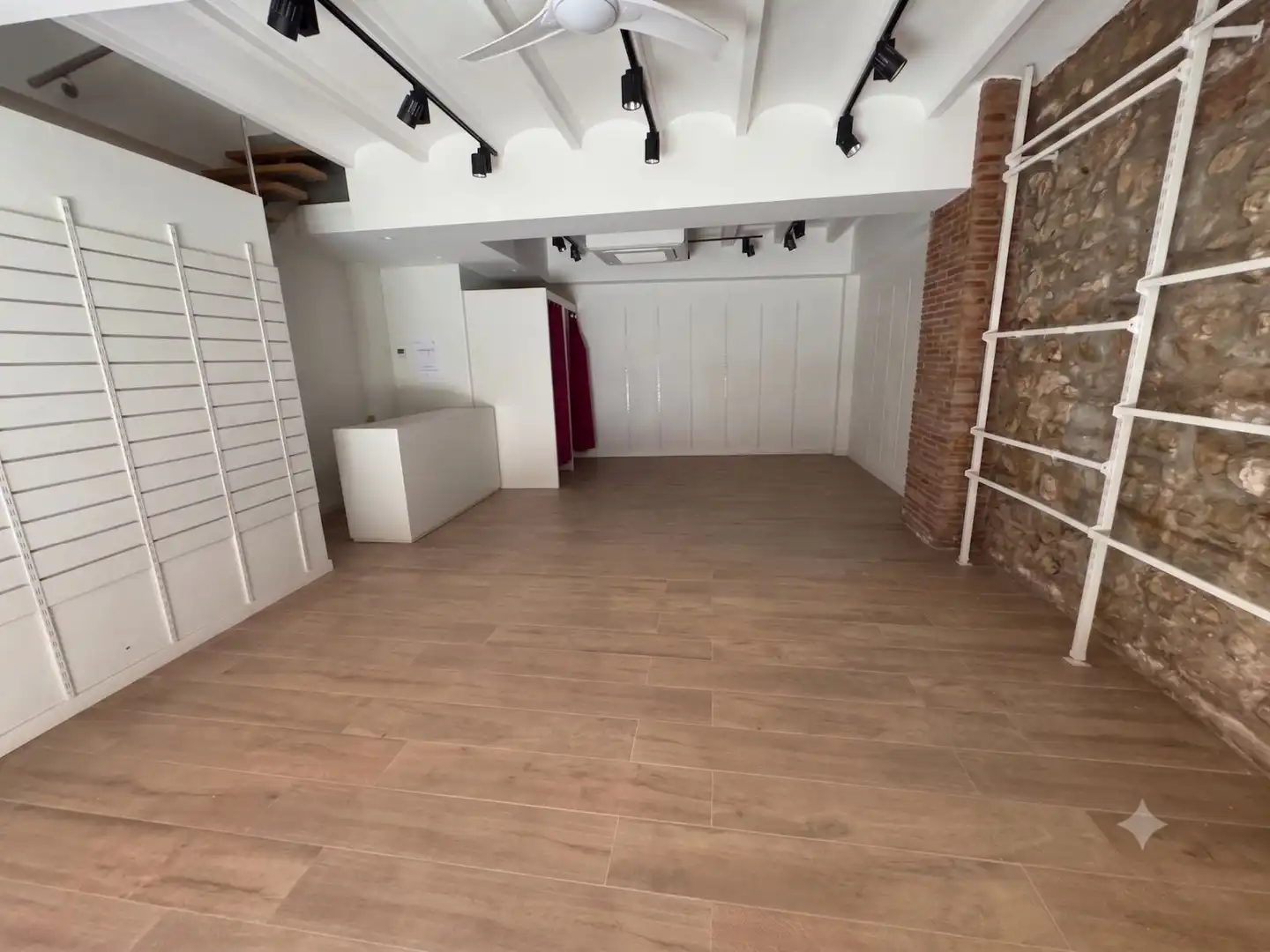 Local comercial de lloguer a PRIMER DE MAIG DE 1838, imagen 4