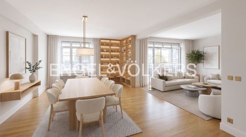 Impresionante vivienda exterior para reformar en 5º planta en  Recoletos, con terraza, plaza de garaje y trastero en finca.