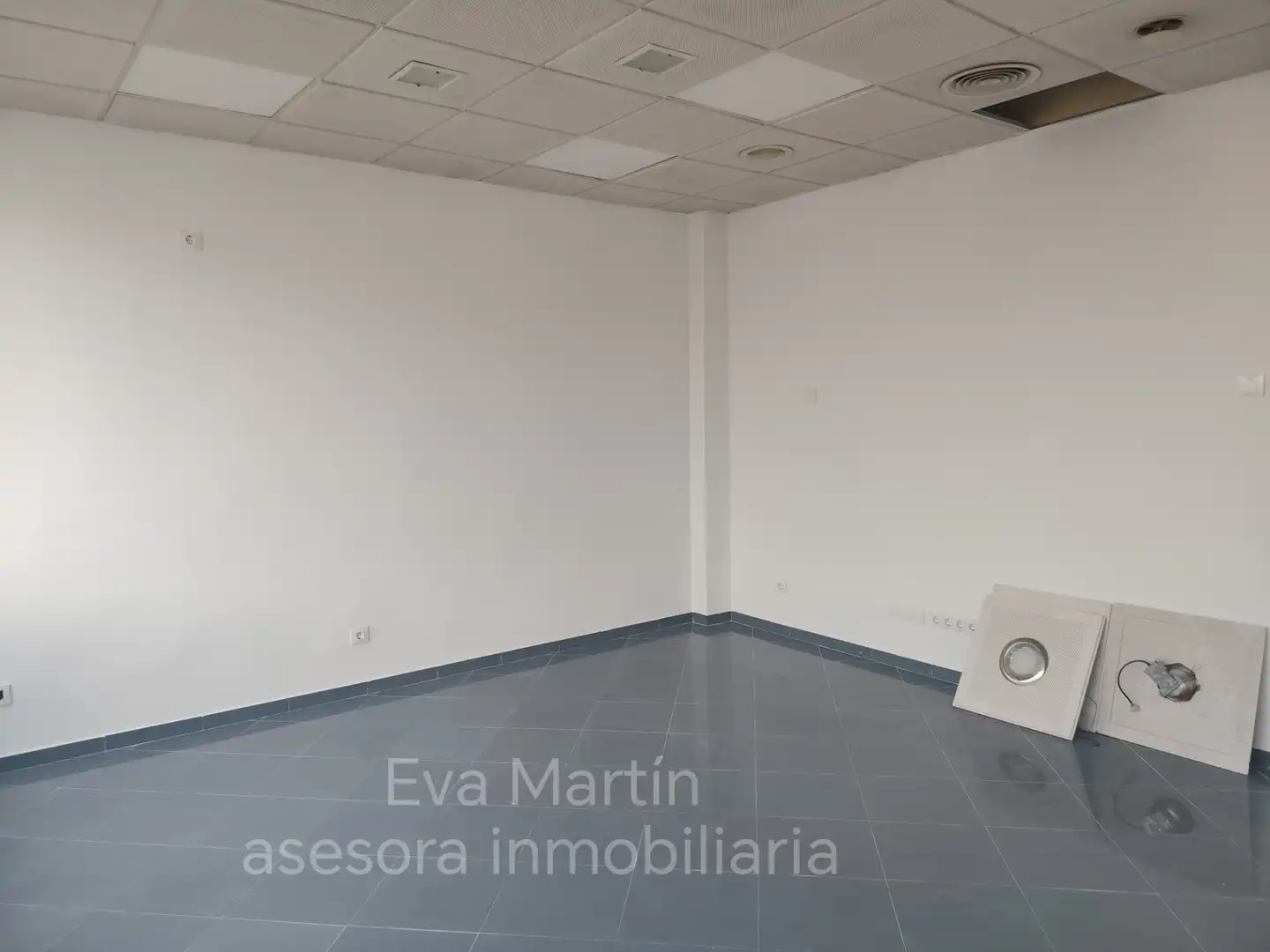 Büro zur Miete in Sevilla mit Klimaanlage und Heizung