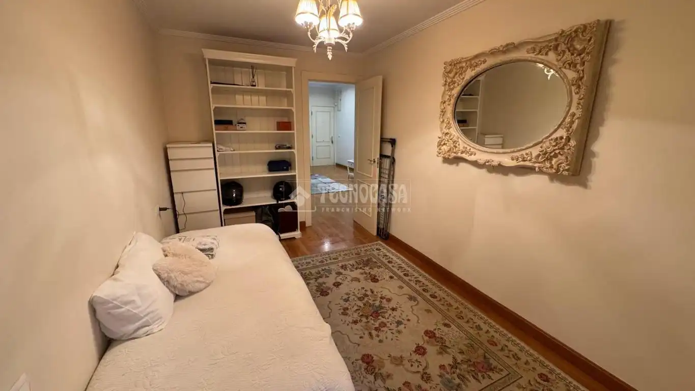 Bedroom of Flat for sale in Gijón 
