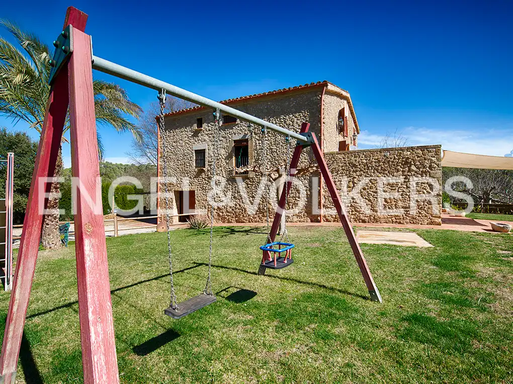 Country homes for sale in Lladó