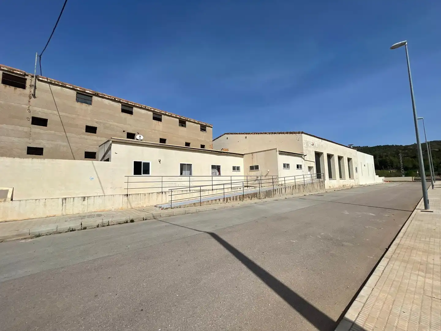 Vista exterior de Local en venda en Vall d'Alba
