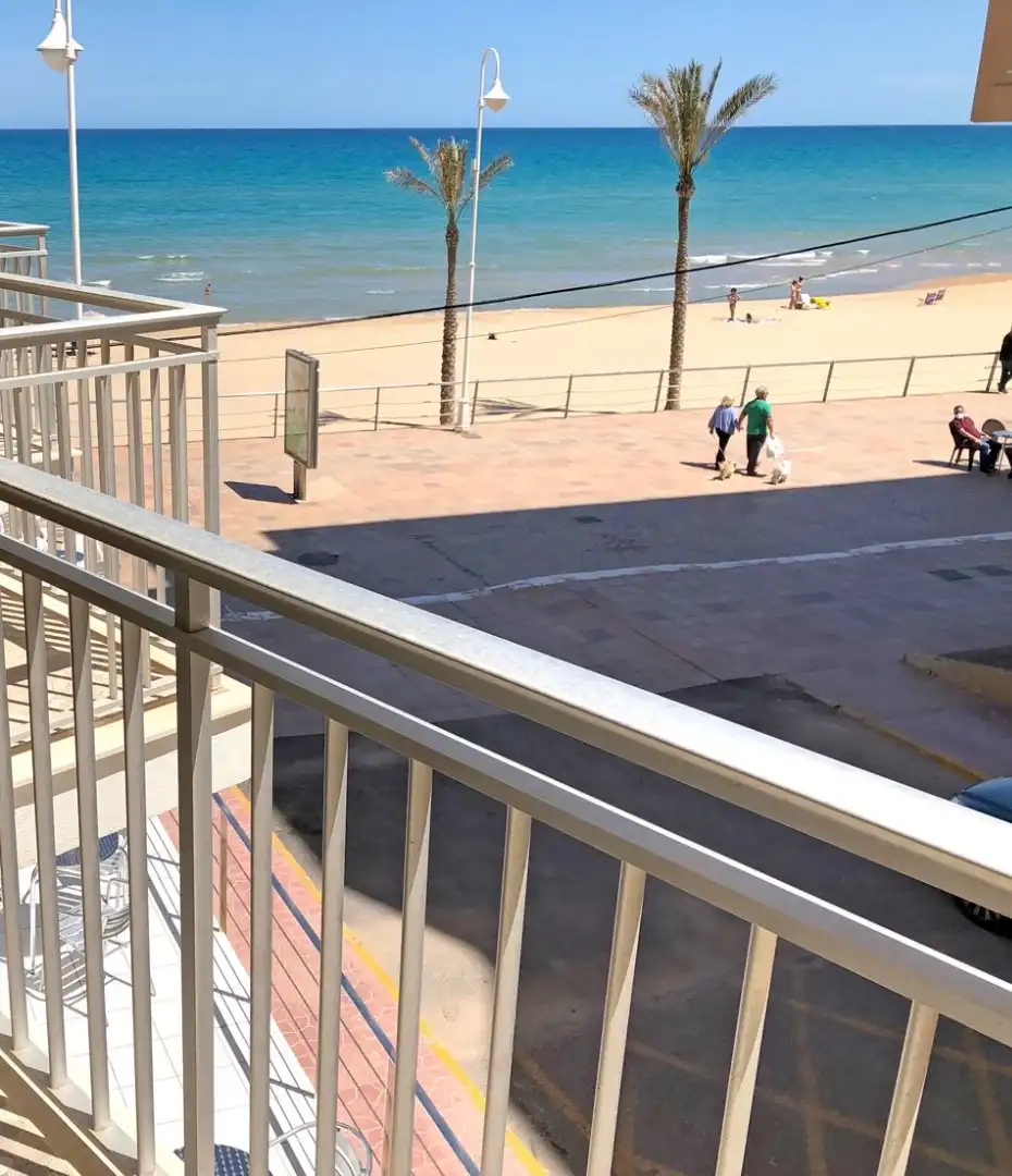 Apartment mit Terrasse zum Verkauf in Carrer Garcia Lorca 1, imagen 2