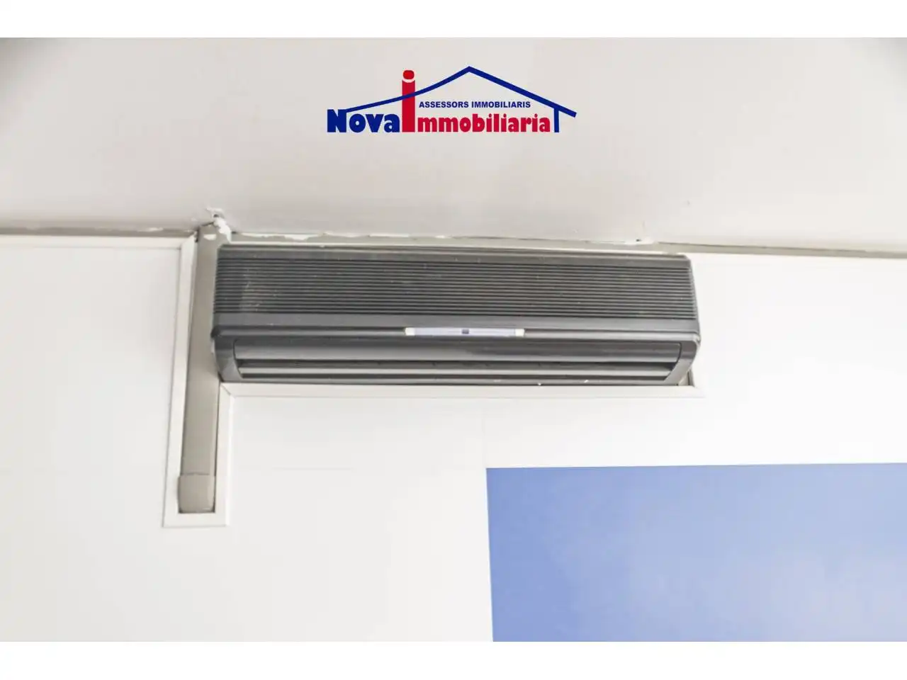 Exterior view of Commercial properties for sale in Pallejà  with Air Conditioner