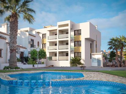 Exterior view of Apartment for sale in Orihuela  with Air Conditioner, Heating and Private garden