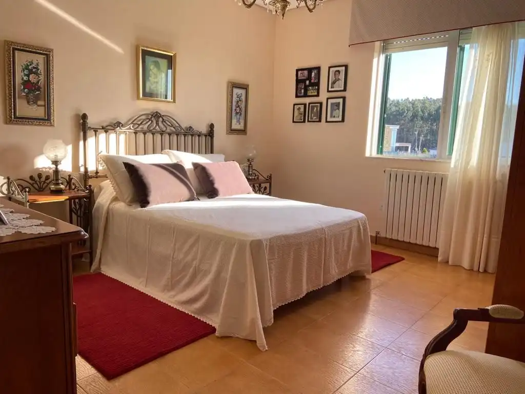 Habitación de Casa o chalet en venta en Ferrol con Calefacción, Jardín privado y Terraza