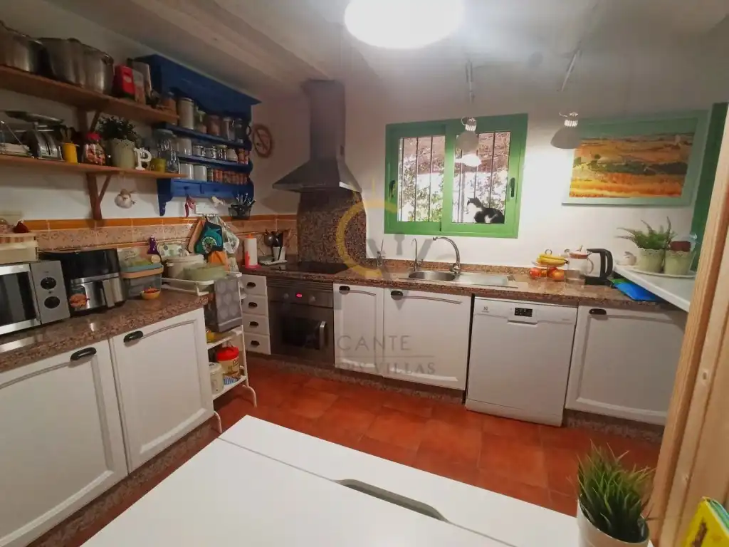 Landhaus mit Garten zum Verkauf in El Pinós / Pinoso, imagen 5