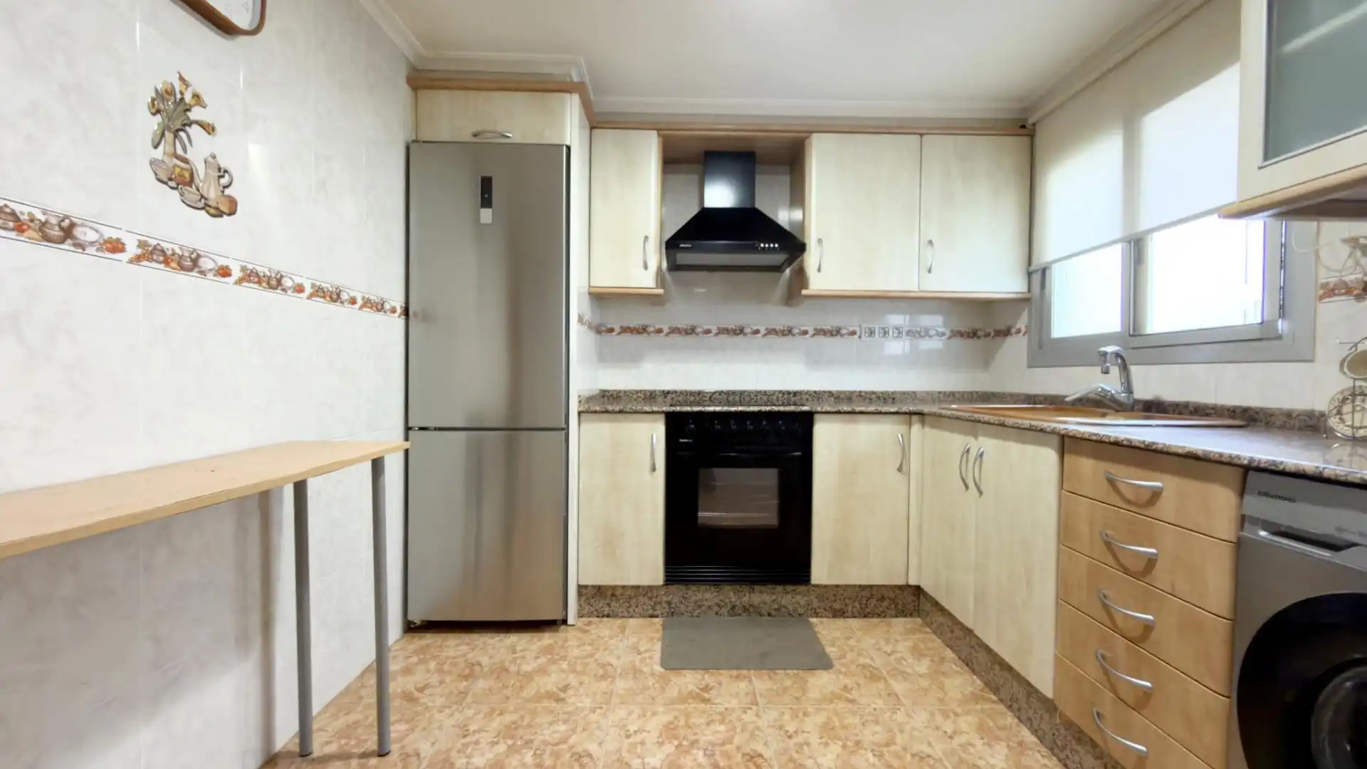 Küche von Dachboden zum Verkauf in Massamagrell mit Terrasse und Abstellraum