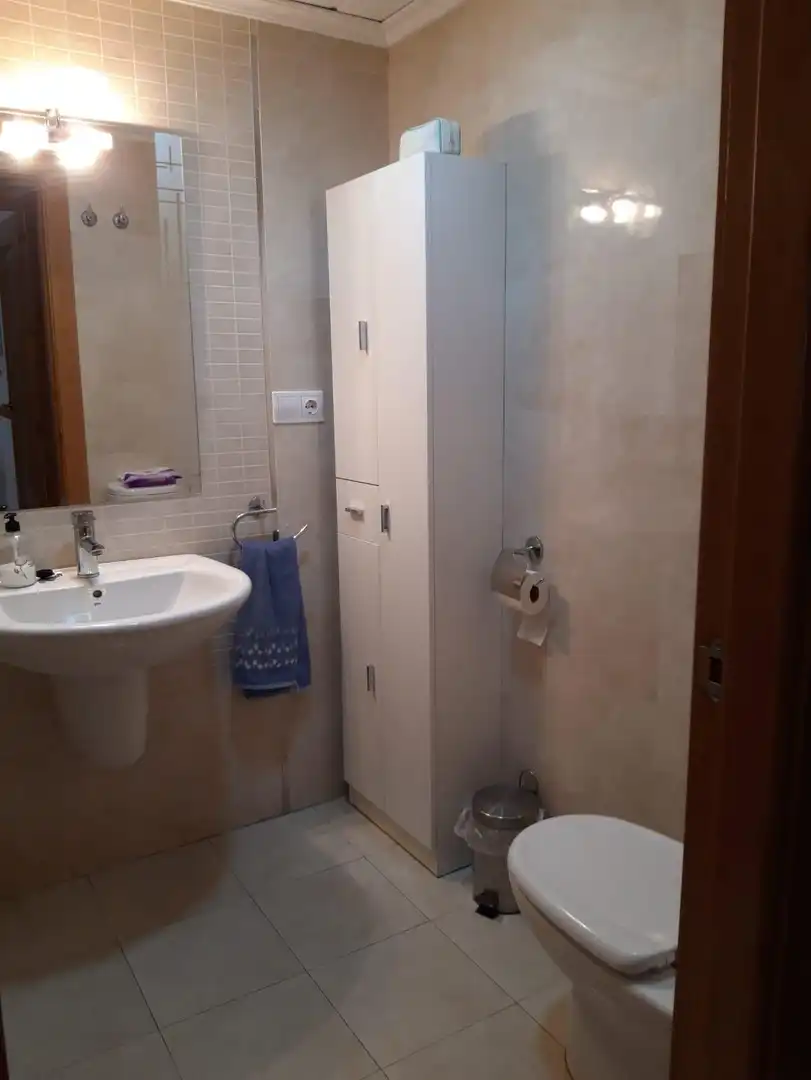 Badezimmer von Erdgeschoss zur Miete in Almería