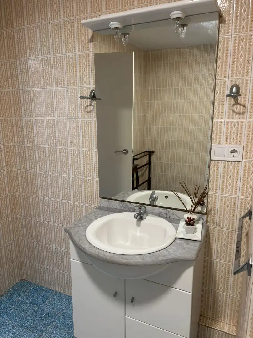 Baño de Piso en venta en Almazora / Almassora con Trastero, Amueblado y Horno
