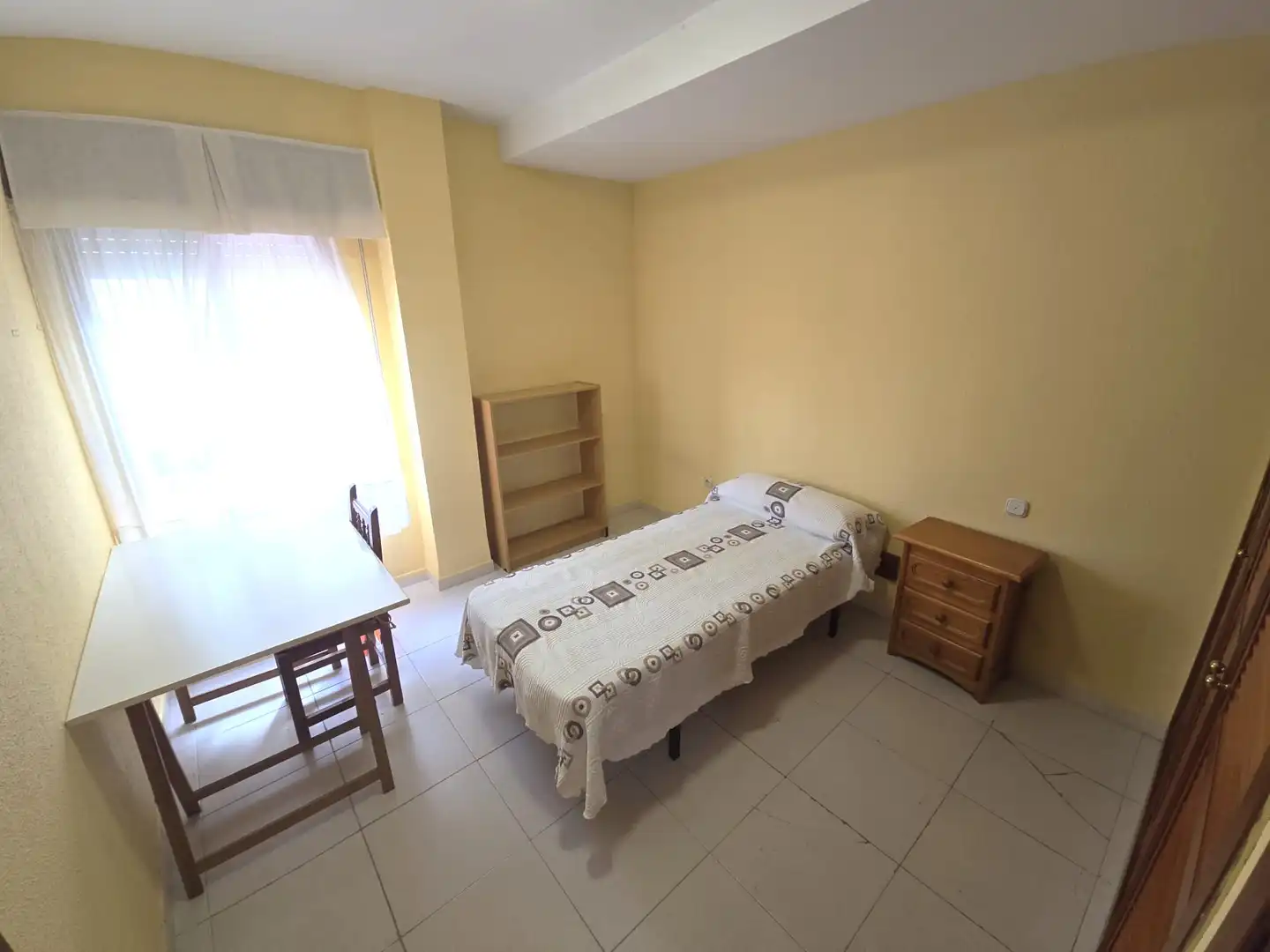 Schlafzimmer von Wohnung zur Miete in Casco Antiguo