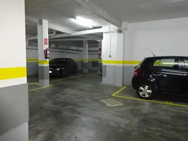 Parkplatz von Garage zum Verkauf in Barcelona