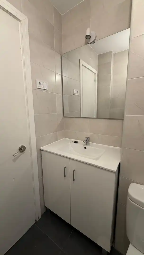 Badezimmer von Wohnung zur Miete in Fuencarral - El Pardo